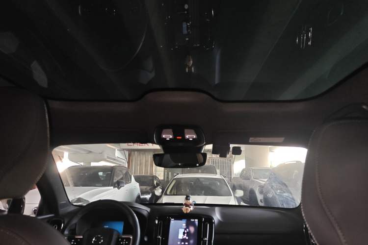 Used Volvo C40 2024 Long-Range PRO Version
