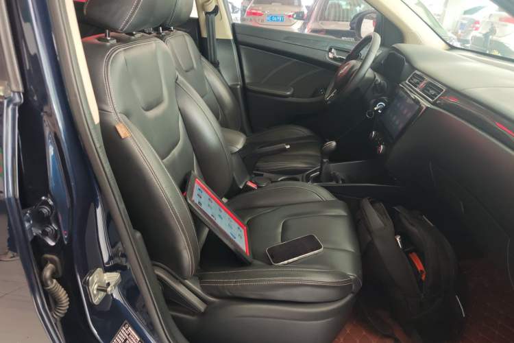 Used Dongfeng Fengon 580 2017 1.8L Manual Comfort Model
