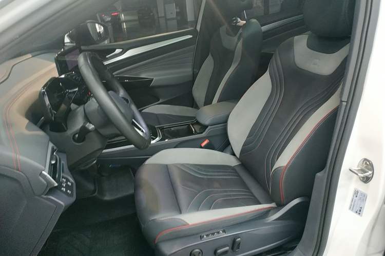 Used Volkswagen ID.4 CROZZ 2021 High-Performance PRIME Early-Bird Edition