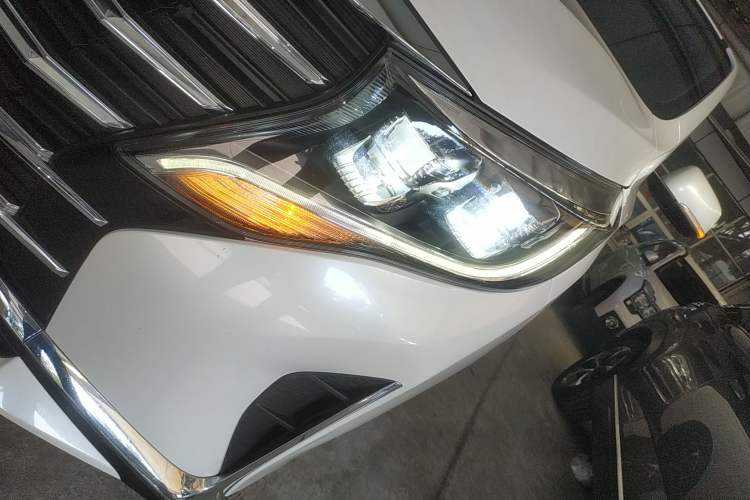 Used GAC Trumpchi M8 2021 Lingxiu Series 390T Deluxe Edition
