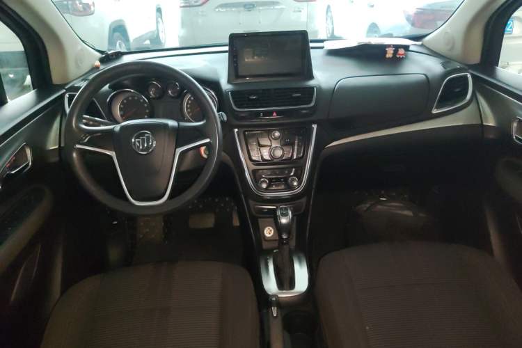 Used Buick Encore 2015 1.4T Automatic Two-Wheel Drive Urban Elite Version
