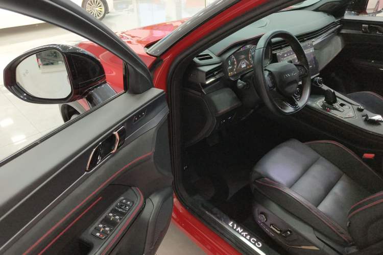 Used Lynk & Co 05 2020 2.0TD Four-Wheel Drive HypeHalo