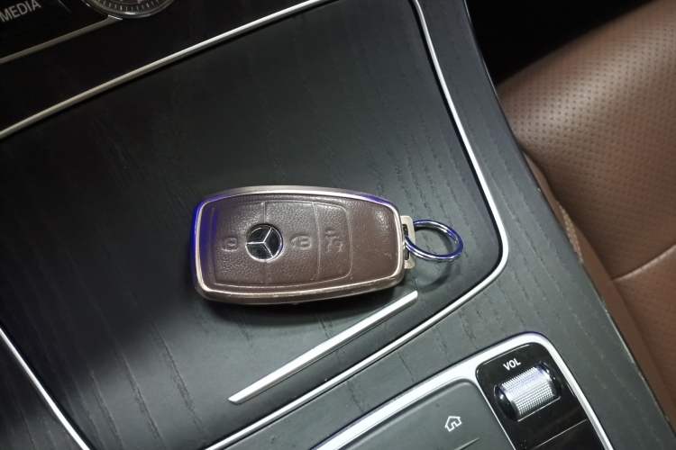 Used Mercedes-Benz E-Class 2020 E 300 L Sporty and Stylish Model
