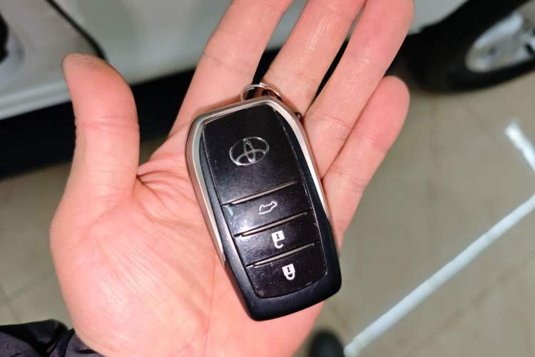 Used Toyota Prado 2016 2.7L Automatic Standard Edition
