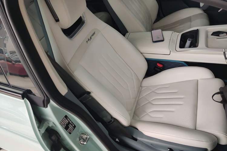 Used  GT 2023 710 Rear-Drive Pro Supercharge Edition
