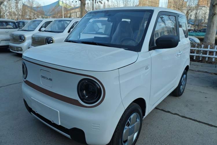 Used Geely Galaxy Panda 2024 Panda Mini 200km Endurance Bear