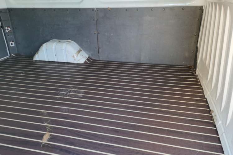 Used JMC Transit 2019 2.8T Commercial Version Short Wheelbase Mid-Roof 3-Seater China VI Standard JX493