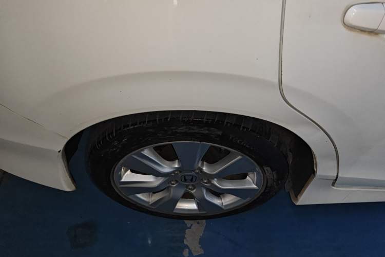 Used Honda Jade 2013 1.8L automatic Comfort version 5 seats