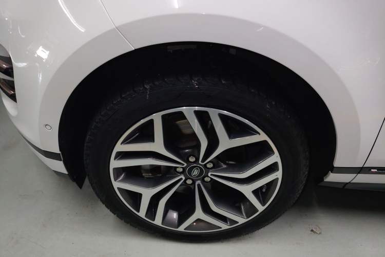 Used Land Rover Range Rover Evoque 2020 249 PS Youth Edition