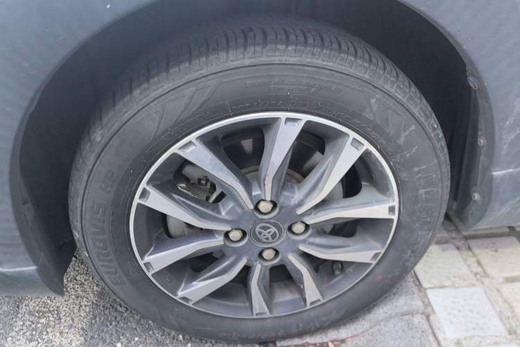 Used Toyota YARiS L 2020 X-Trail X 1.5L CVT Luxury Edition