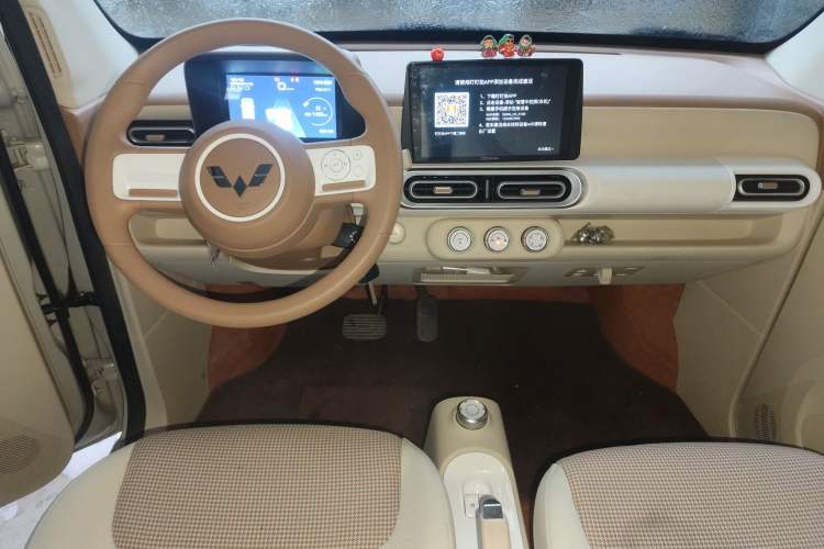 Used Wuling Hongguang MINIEV 2024 3rd Generation 215km Youth Edition
