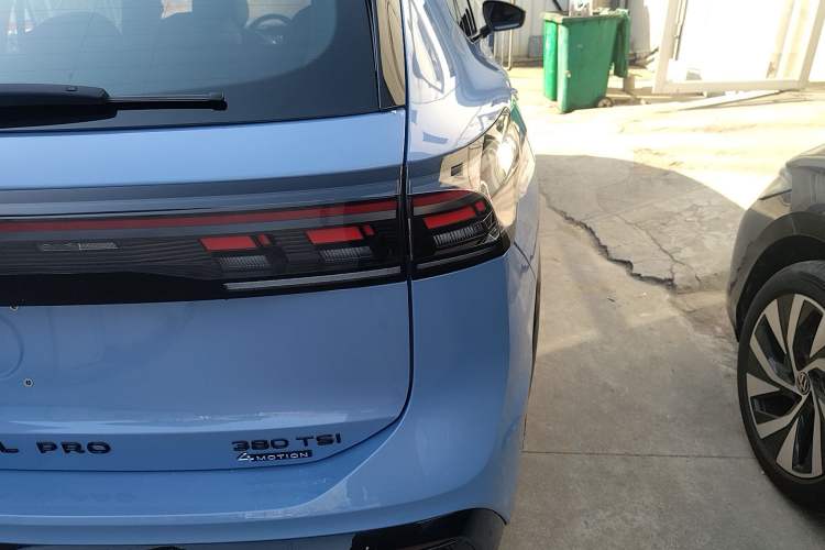 Used Volkswagen Tiguan L 
