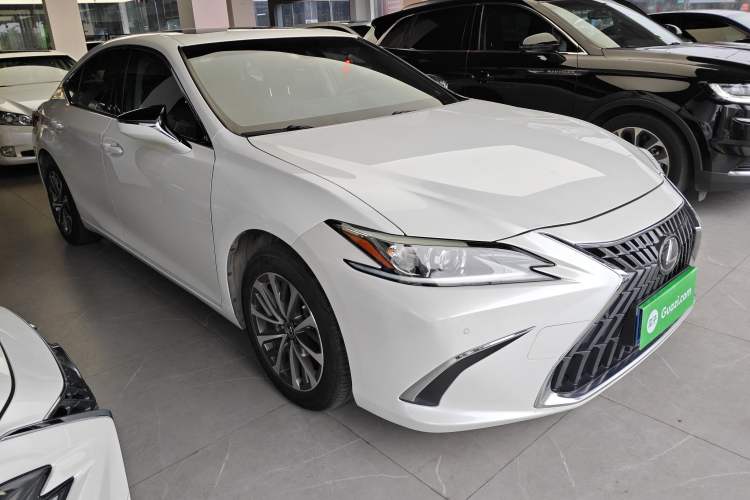 Used Lexus ES 2022 200 Excellence Edition
