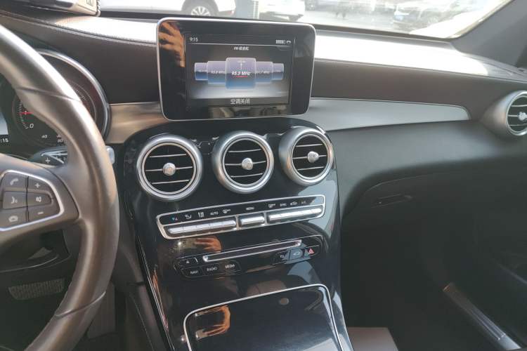 Used Mercedes-Benz GLC 2017 GLC 200 4MATIC
