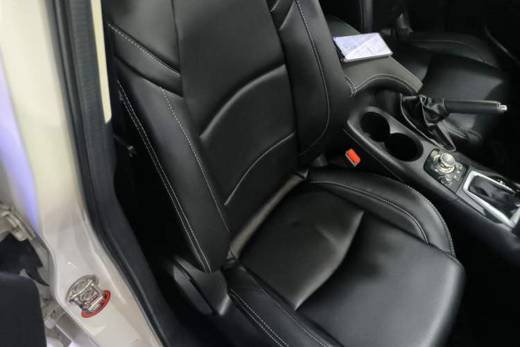 Used Mazda Mazda 3 Axela 2019 Cloud-Controlled Version Sedan 1.5L Automatic Comfort Trim China VI Standard