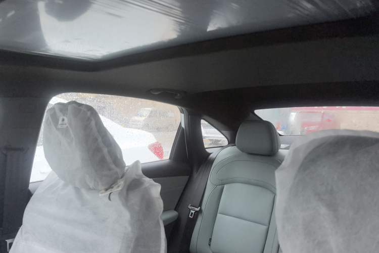 Used Roewe D6 2025 450km Deluxe Edition