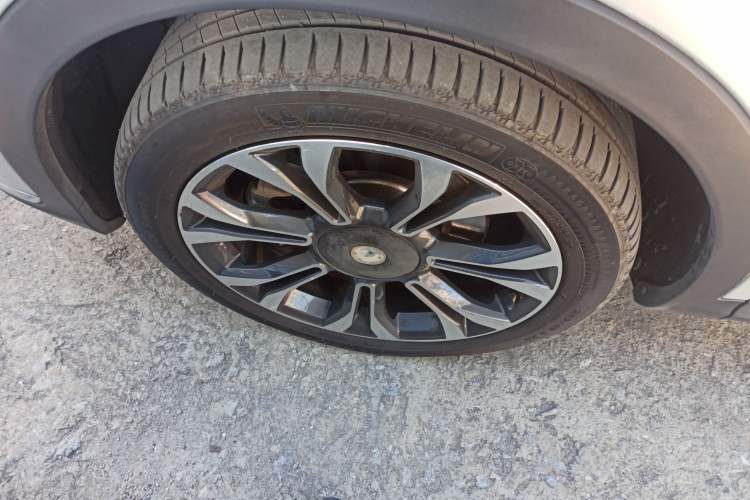 Used Hongqi HS5 2019 2.0T Smart Connect Flagship All-Wheel-Drive Version
