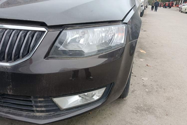 Used Skoda Octavia 2015 1.6L Manual Yijie Edition