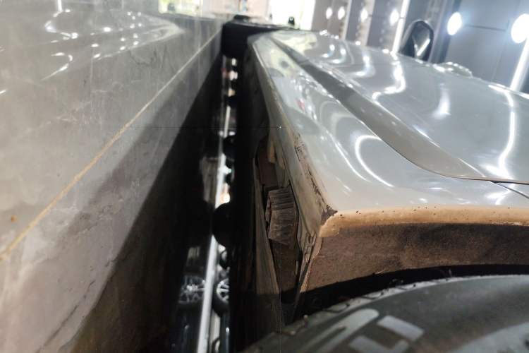 Used BMW 5 Series 2014 520Li Elegant Model
