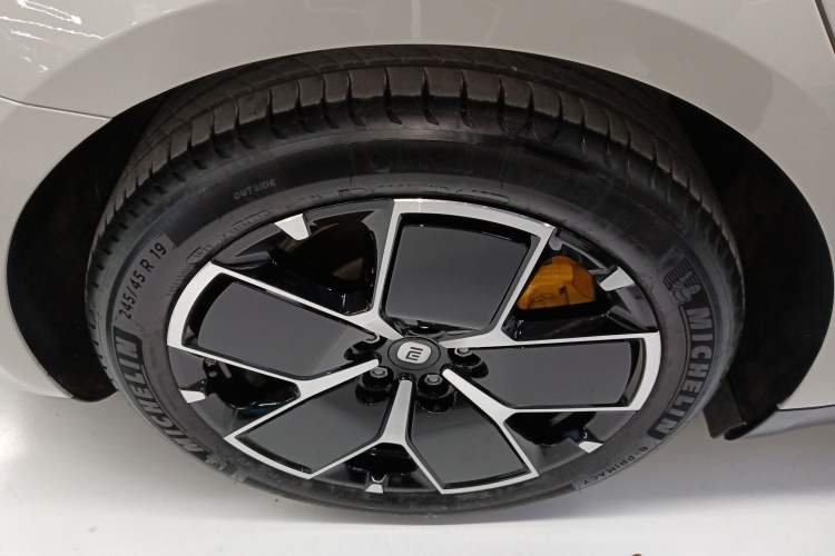 Used  SU7 2024 Rear-Drive Long-Range Intelligent Driving Version