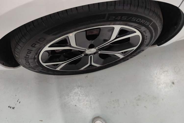 Used Hima Luxeed S7 2025 855 km Max