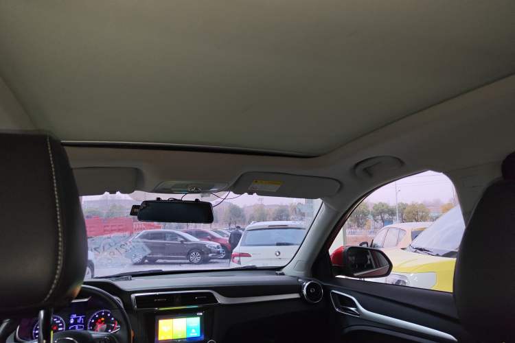 Used MG ZS 2018 1.5L Automatic Luxury Edition China V Standard
