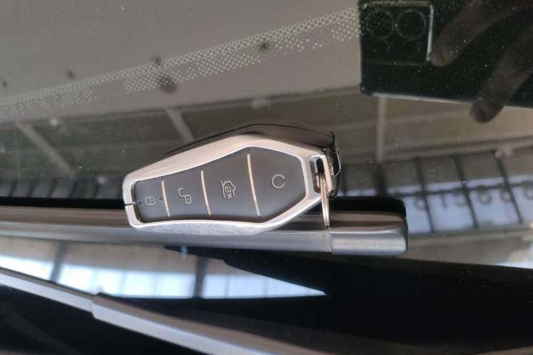 Used BYD Tang New Energy 2022 EV 635 km All-Wheel-Drive Flagship Model