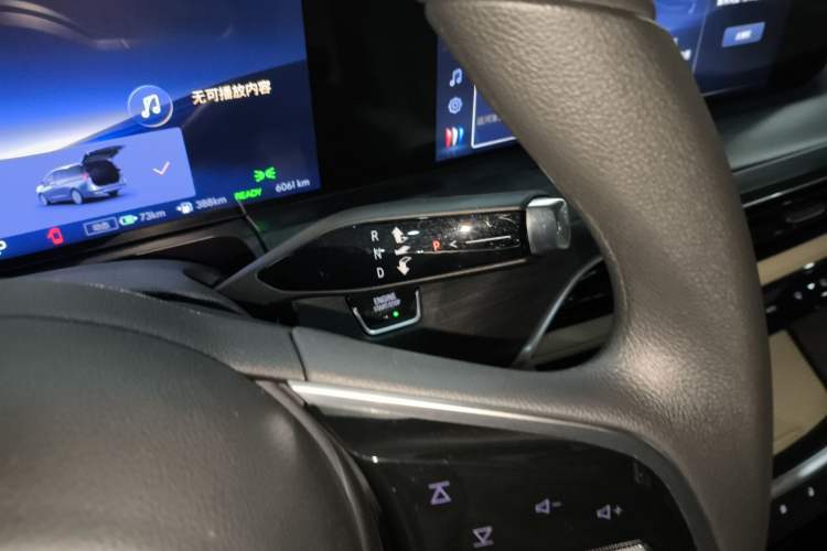 Used Buick GL8 New Energy 2025 Lushang First-Drive Edition 7-Seater
