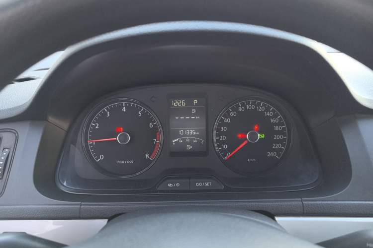 Used Volkswagen Lavida 2013 Revised Classic 1.6L Automatic Fashion Edition