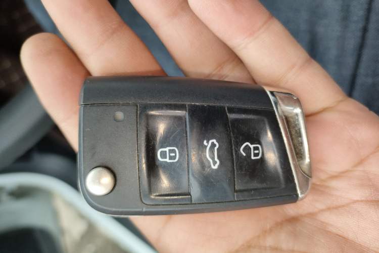 Used Volkswagen Bora 2021 1.5L Automatic Fashionable Smart Connectivity Version