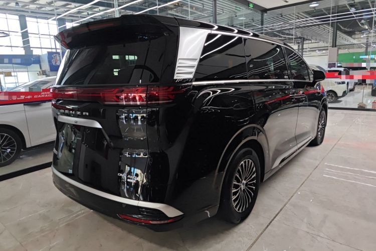 Used Denza D9 2025 DM-i Intelligent Drive 1020 Four-Wheel Drive Flagship Model