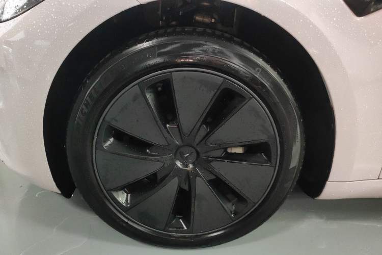 Used Tesla Model 3 2023 Rear-Wheel-Drive Version
