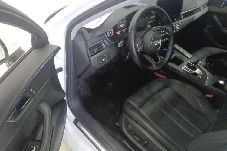 Used Audi A4L 2022 40 TFSI Luxury Prestige Edition