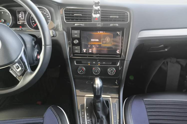 Used Volkswagen Golf 2019 200TSI DSG Comfort & Ambition Edition China VI Standard
