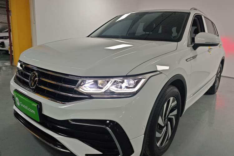 Used Volkswagen Tiguan L 2024 330TSI Automatic Two-Wheel Drive Smart Edition
