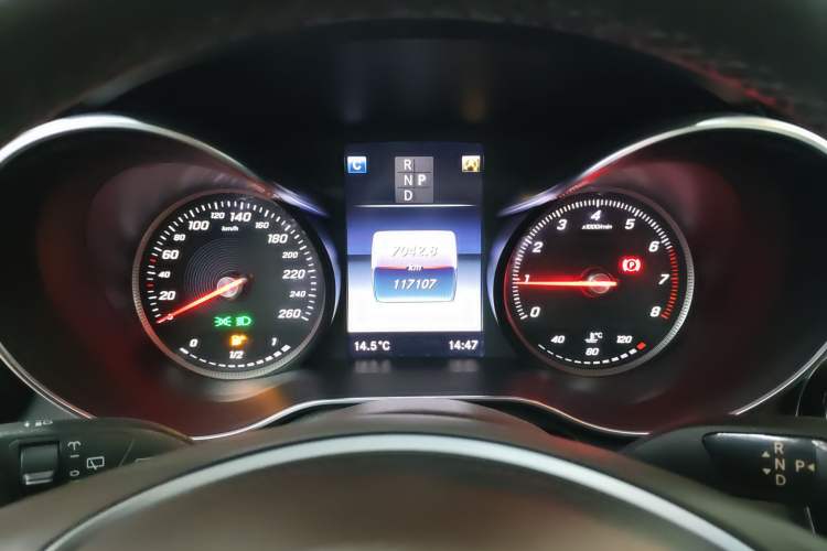 Used Mercedes-Benz GLC 2016 GLC 260 4MATIC Luxury Model
