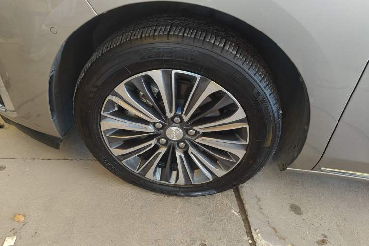 Used Buick GL8 2023 ES Lu Zun Luxury Model
