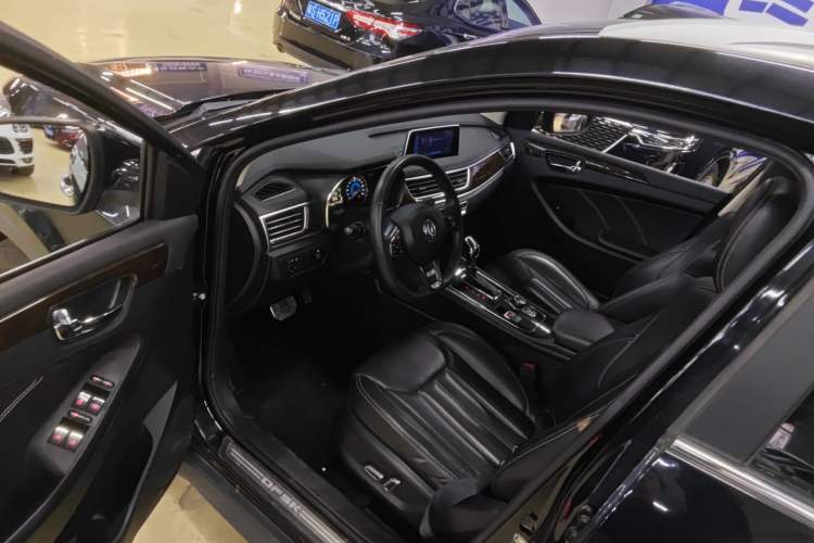 Used Dongfeng Fengon 580 2017 1.5T CVT Smart Style Model
