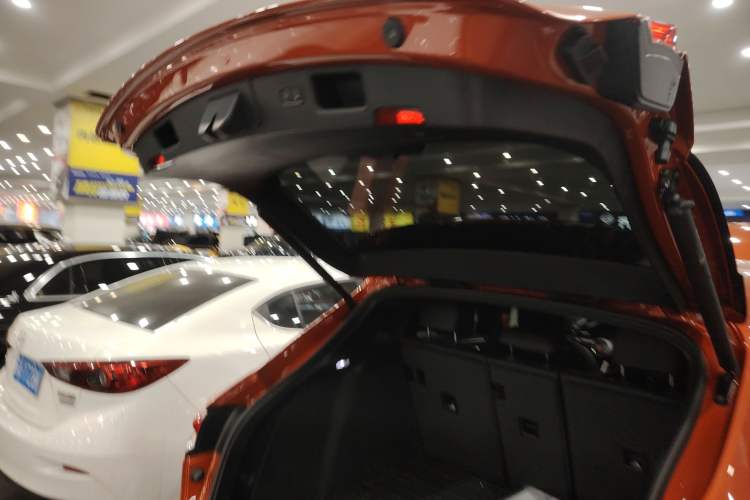 Used Porsche Macan 2024 Macan 2.0T