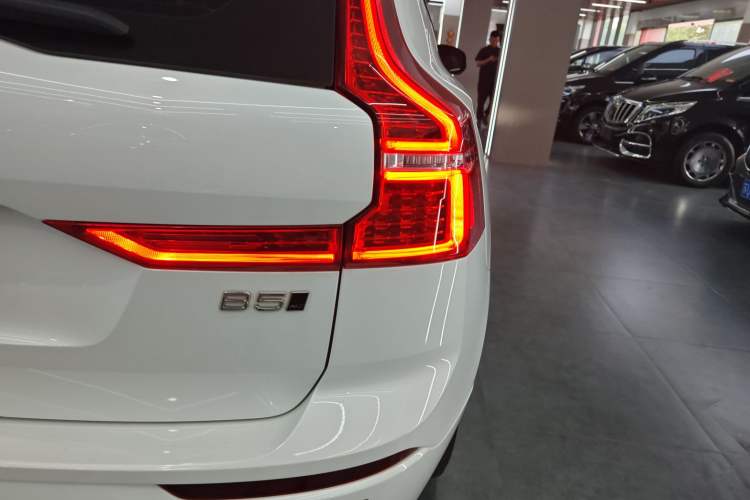 Used Volvo XC60 2022 B5 4x4 Smart & Advanced Sport Edition
