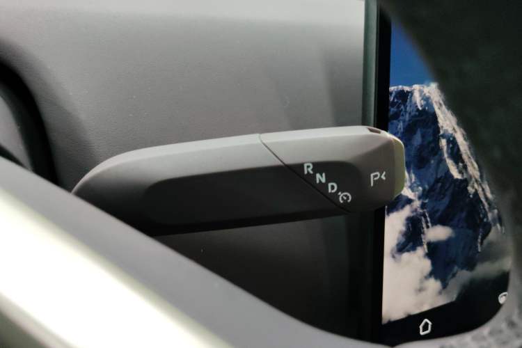 Used  12 2023 700 Three-Laser Rear-Wheel Drive Luxury Edition