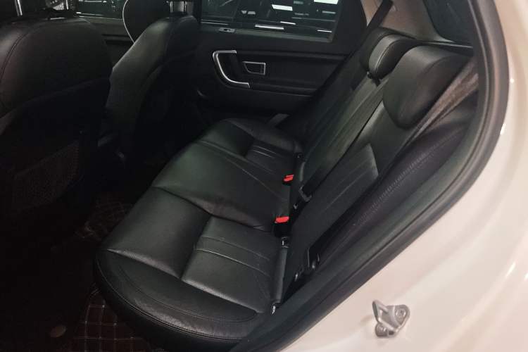 Used Land Rover Discovery Sport 2018 240 PS SE Version
