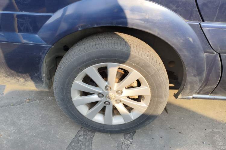 Used Buick GL8 2014 2.4L Executive Edition
