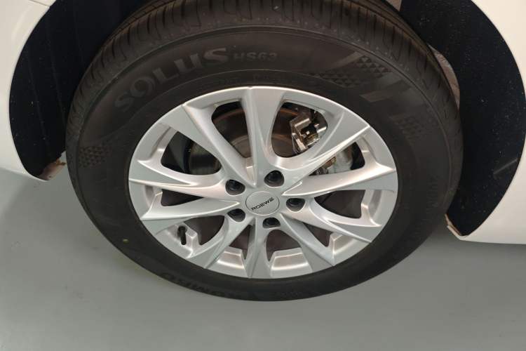 Used Roewe i5 
