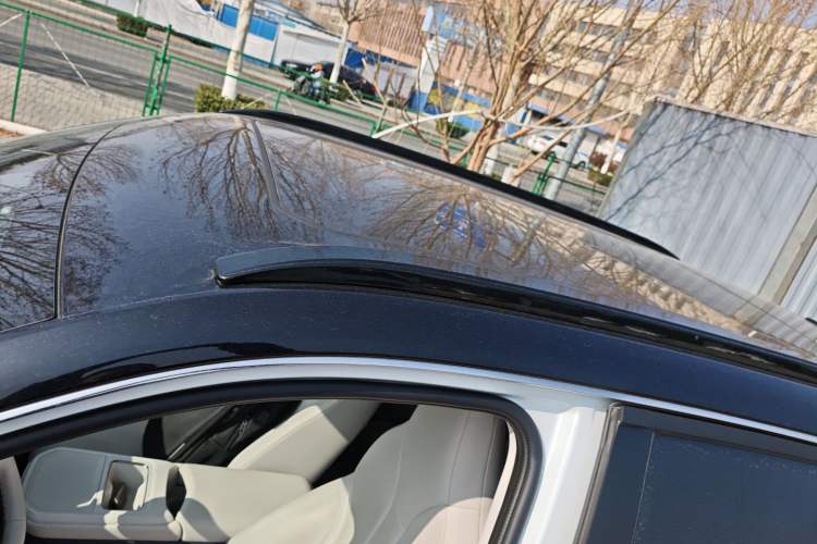 Used  06 2025 Model 520km