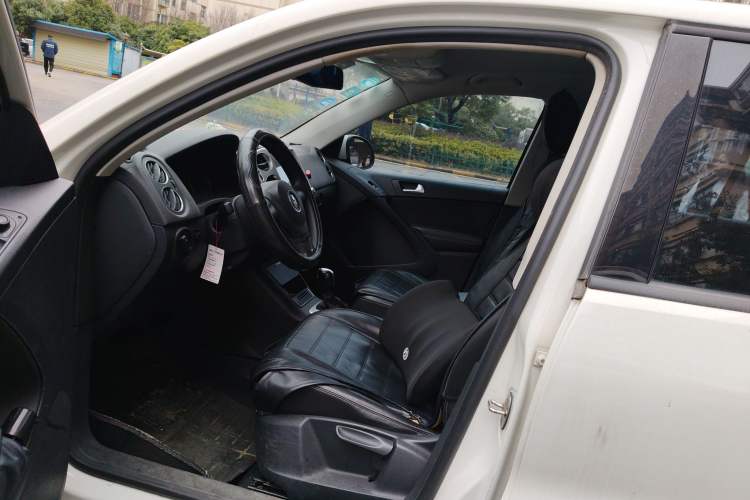 Used Volkswagen Tiguan L 2016 280TSI Automatic Two-Wheel-Drive Silk Road Style Edition