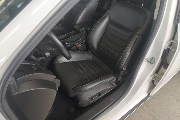 Used Buick Regal 2014 1.6T Fashionable Tech Edition
