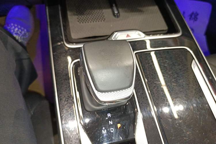 Used Hongqi HS5 2023 2.0T Qixiang Pro Edition
