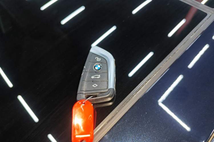 Used BMW 3 Series 2025 330Li M Sport Shadowline Package