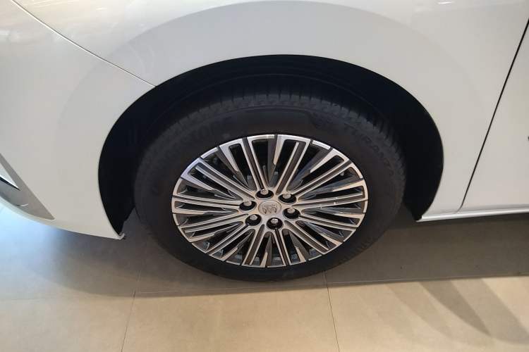 Used Buick GL8 New Energy 2024 Lu Zun Smart Edition 7-Seater
